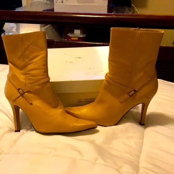 Coup Detat Ankle Boots size #9, color, camel. - Picture 3 of 8